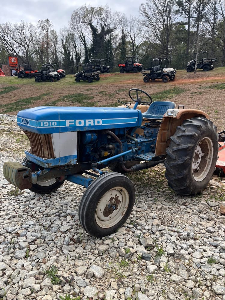 1983 Ford 1910